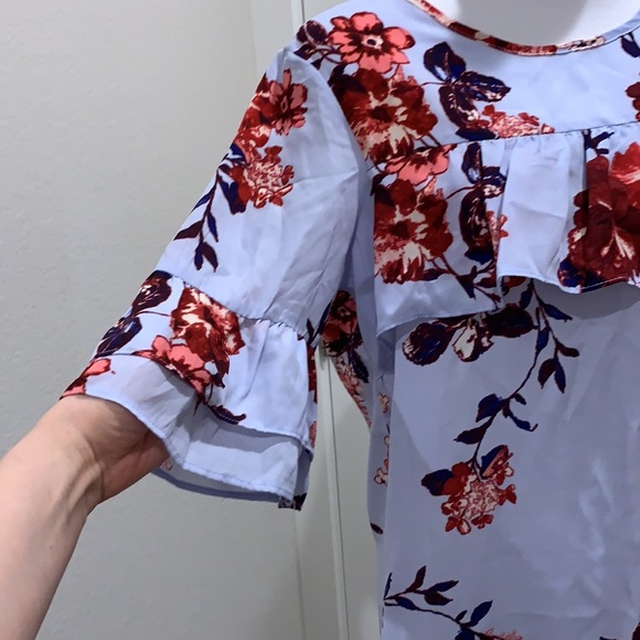 Living Doll LA Floral Ruffle Blouse - Picture 4 of 8